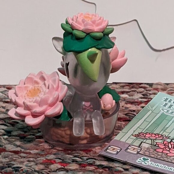 Tokidoki Botanical Harmony Unicorno "Devotion" - Picture 3 of 7